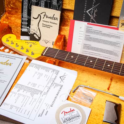 FENDER USA Custom Shop 59' Reissue Stratocaster NOS M/H "Grafitti Yellow + Rosewood" (2009) image 3