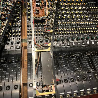 1979 32 channel Yamaha PM2000 for sale image 6