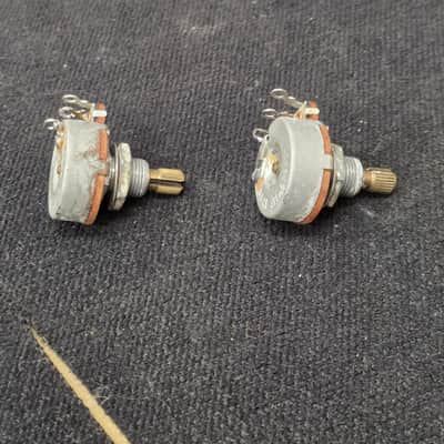 CTS Crater Bottom Split Shaft 500k Potentiometer Pair 1967 image 4