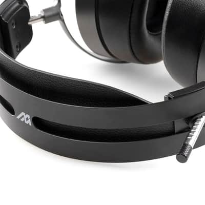Audeze MM-500 Manny Marroquin w/carry case & 6.3mm cable - Open Box image 4