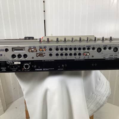 Yamaha AW4416 Professional Audio Workstation 16-Track Digital Recorder 2000s - Silver image 14