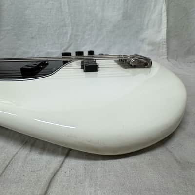 Fender American Performer Jazz Bass 4-string J-Bass with Gig Bag 2019 - Arctic White / Rosewood fingerboard image 17