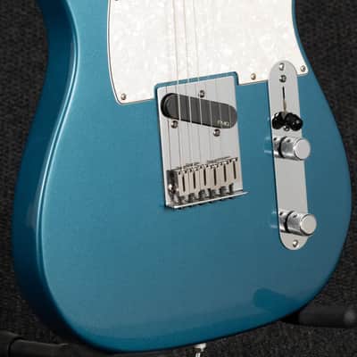 Fender 2000 Telecaster - Aqua Marine Metallic image 9