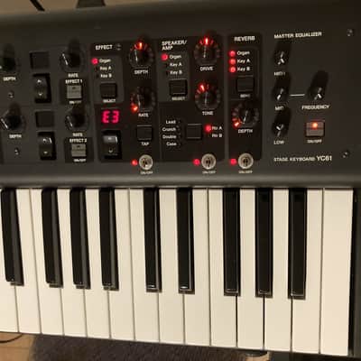 Yamaha YC61 61-Key Stage Keyboard image 5