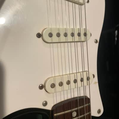 Fender Squire Stratocaster 20th Anniversary 2002 - Black/White image 10