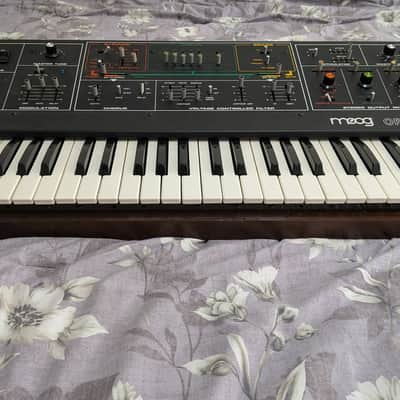 Moog Opus 3 Paraphonic Synthesizer 1980 Near Mint Pristine Controls