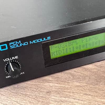 Roland U-110 PCM Sound Module 1988 - 1990 - Black
