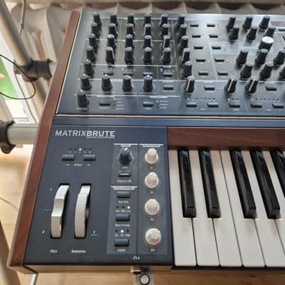 Arturia MatrixBrute 49-Key Synthesizer 2017 - Present - Black image 6