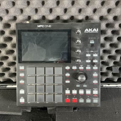 Akai MPC One Standalone MIDI Sequencer 2020s - Black image 3