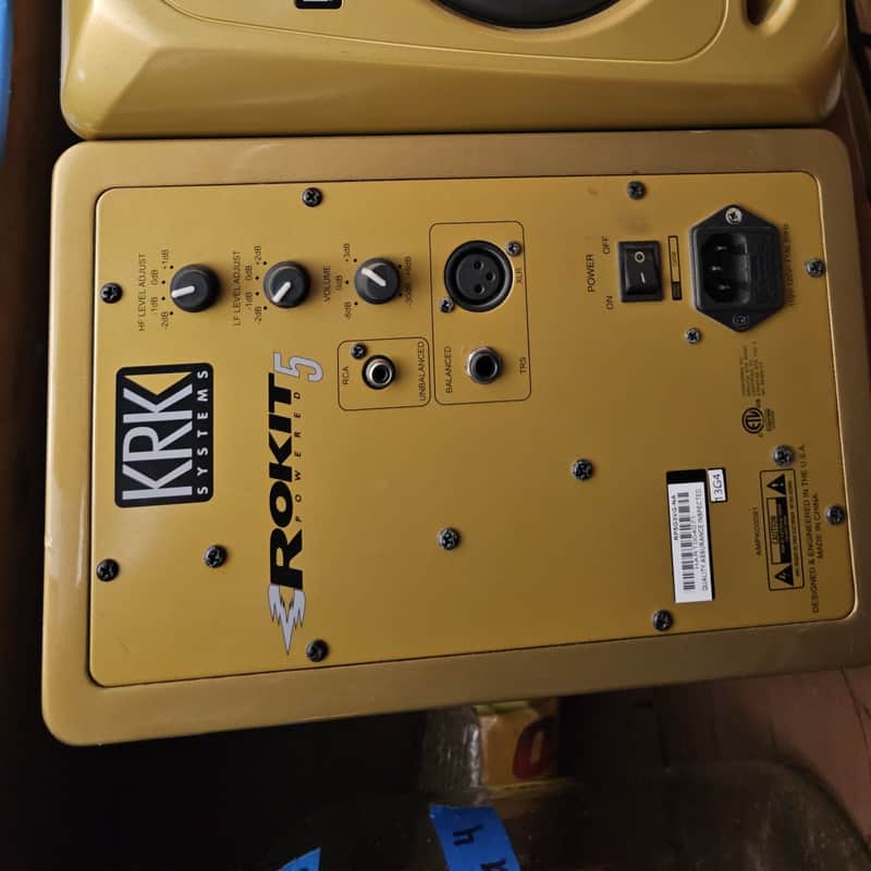 2014 – 2018 KRK RP-5 Rokit G3 2-Way 5″ Active Studio Monitor (…