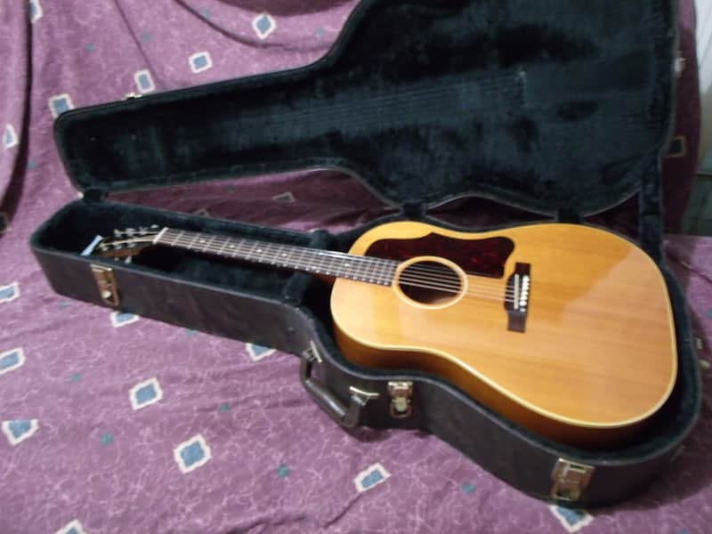 Beautiful 1959 Gibson J-50 acoustic guitar No cracks/repairs