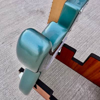 Fender Player Stratocaster with Maple Fretboard 2019 - Tidepool image 6