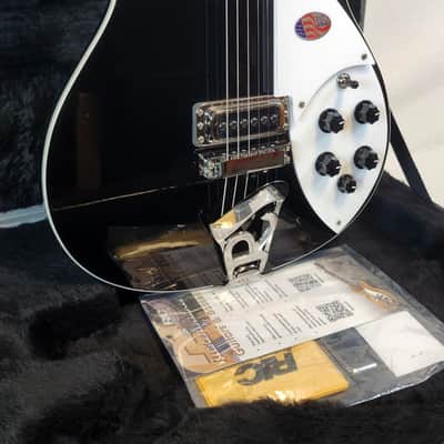 Rickenbacker 620 Jet Glo, Stereo, Gotoh Tuners, Rosewood FB, HSC image 4