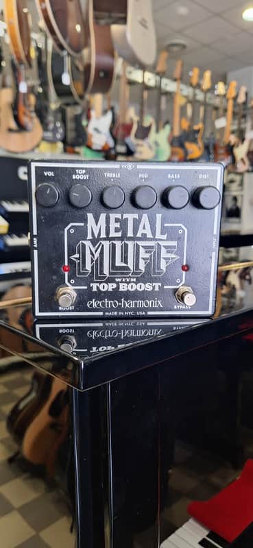 Electro-Harmonix Metal Muff Distortion with Top Boost 2006 - Present - Black image 1