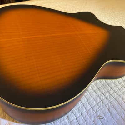 Larrivee RARE Pete Anderson 14 fret 2000 - Sunburst PROTOTYPE Fishman pickup image 7