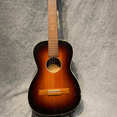 Levin Model 124 1962 Sunburst image 1