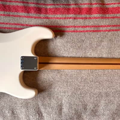 Fender Standard Stratocaster (MIM) 2015 - Arctic White Bild 6