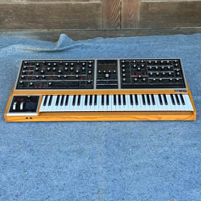 Moog One 8-Voice 61-Key Polyphonic Analog Synthesizer 2018 - Present - Black/Ash