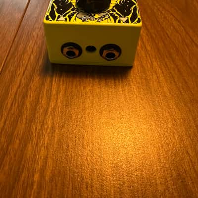 Dunn Effects Death Knob HM EQ Blender 2023 - Fluorescent Yellow image 3