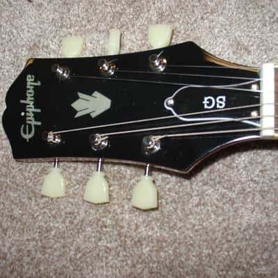 Epiphone SG Standard Heritage Cherry with Case ! image 4