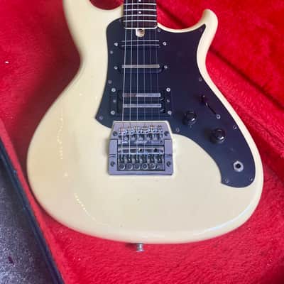 Aria Pro II RS Knight Warrior 1984 - Aged Olympic white original vintage MIJ Japan super strat shredder image 3