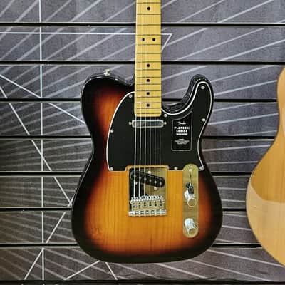 Fender Player II Telecaster Electric Guitar - Maple Fingerboard, 3-Color Sunburst B Stock image 5