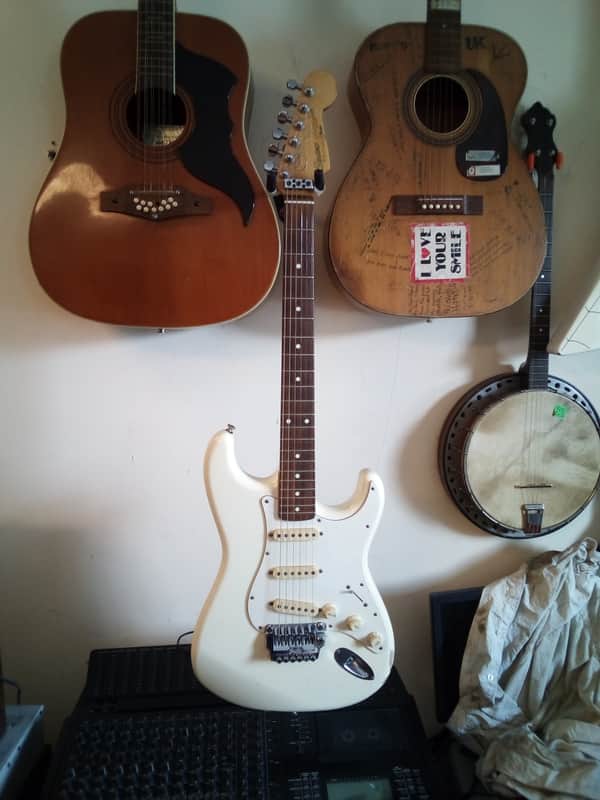 Fender SQUIER Stratocaster MIJ 1987 E SERIES LIGHT YELLOW image 1