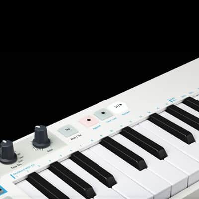 Arturia KeyStep 32 Key MIDI Keyboard Controller & Sequencer Bundle with 4x Pig Hog Mono Patch Cables & Liquid Audio Polishing Cloth - USB, MIDI, CV Keyboard Controller image 5