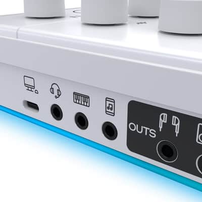 Mackie M Caster Live Portable Live Streaming Mixer in White image 5