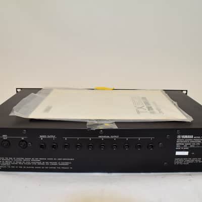 Immagine Yamaha TX802 FM Tone Generator Synthesizer - 8