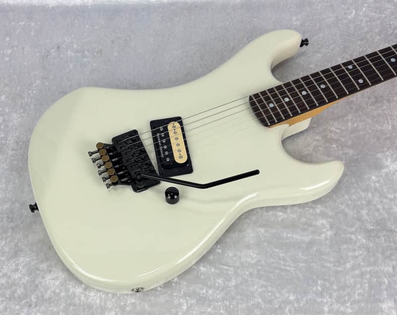Kramer Baretta (original mid 80's neck, more recent body) guitar in aged white image 1