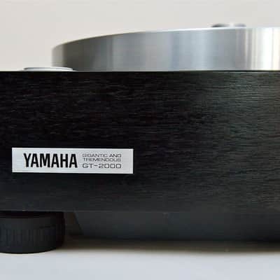 Yamaha GT-2000 Vintage LP Turntable in Near Mint Condition with Original Box image 5