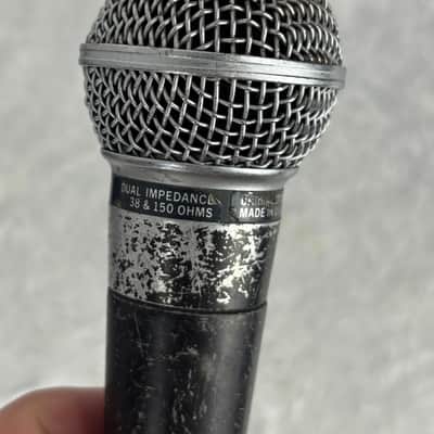 Lot of 2 old logo dual impedance Shure SM-58 microphones mics image 8
