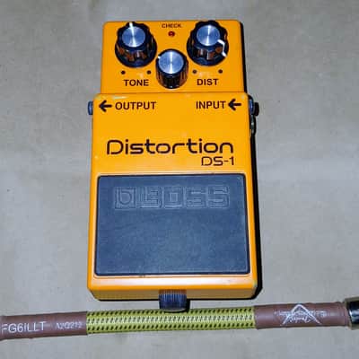 Boss DS-1 Distortion Guitar Effect Pedal with Fender patch cable image 1