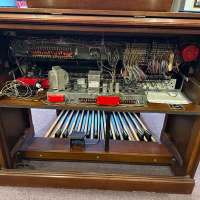 Hammond C3 1960 red walnut RESTORED image 12