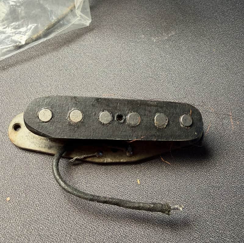 Fender Vintage Mid-1960s Mustang / Duo-Sonic Pickup – Original Flat Pole – Needs Rewind 1965 image 1