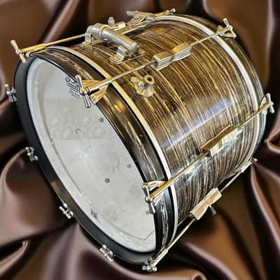Ludwig No. 996-1 Club Date Outfit 8x12" / 14x14" / 14x20" Drum Set with Keystone Badges 1964 - 1968 - Oyster Black Pearl image 11