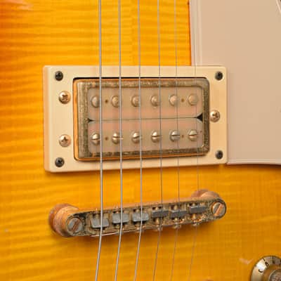 Univox - MIJ "Gimme" LP Style Electric Guitar - Sunburst - w/HSC - x7235 - VINTAGE image 14