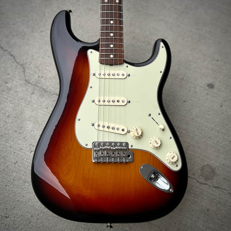Fender Classic Series '60s Stratocaster | Reverb Canada