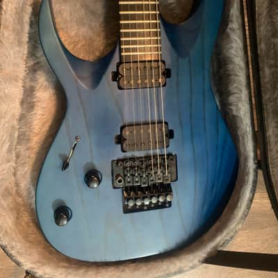 Washburn Solar Parallax left handed image 2