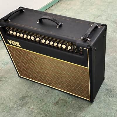 Vox AC50CP2 Classic Plus 2-Channel 50-Watt 2x12" Guitar Combo 2007 - 2009 - Black image 2