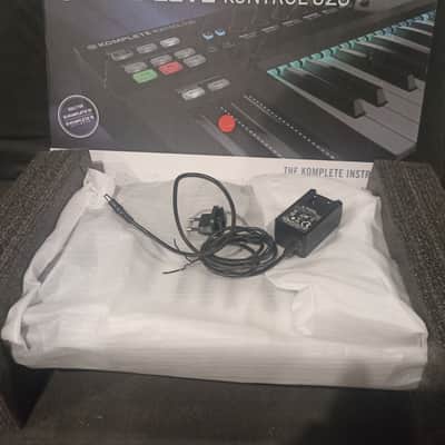 Native Instruments Komplete Kontrol S25 2010s - Black image 4