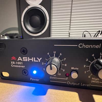 Ashly XR-1001 2000's - Grey image 2