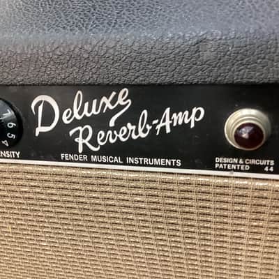 Fender Deluxe Reverb 2-Channel 22-Watt 1x12" Guitar Combo 1965 - Black Panel image 4