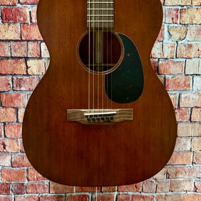 Martin 00-15M - Natural w/ Bag image 2