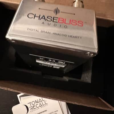 Chase Bliss Audio Tonal Recall RKM Red Knob Mod Analog Delay 2017 - 2018 - Graphic with Red Knobs image 2