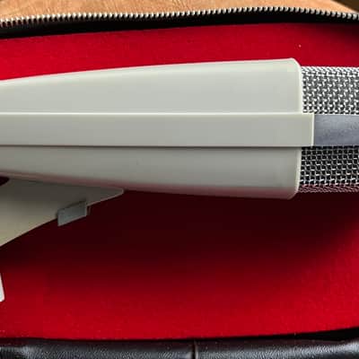 Sennheiser MD 421-2, early to mid 60’s, basically mint condition, serial no 24733 image 4
