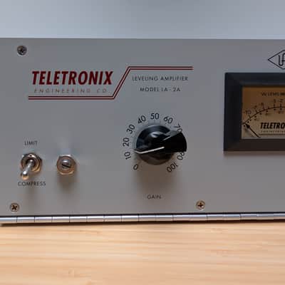Universal Audio LA-2A Leveling Amplifier / Optical Compressor 2000 - Present - Gray image 3