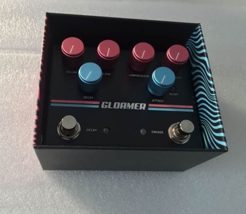 Pigtronix Gloamer Analog Polyphonic Amplitude Synthesizer Pedal w/ Original box & paperwork image 1