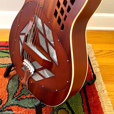 National Reso-Phonic M1 Tricone 2025 Mahogany - IN STOCK NOW! image 3